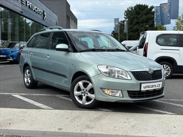 Škoda Fabia 1,2 TSI Top výbava + Serviska - foto 3