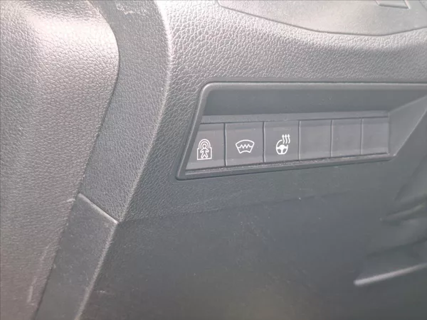 Opel Combo 1,5 CDTi Elegance Plus AT8 - foto 10