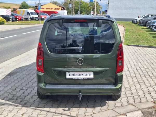 Opel Combo 1,5 CDTi Elegance Plus AT8 - foto 6