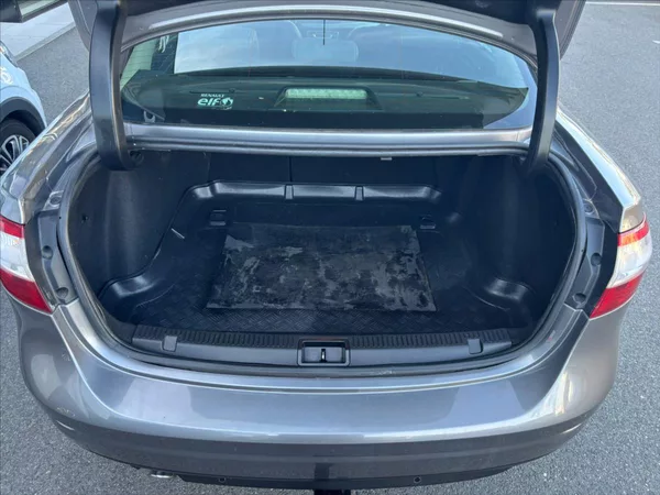 Renault Fluence 1,6 16V - foto 10