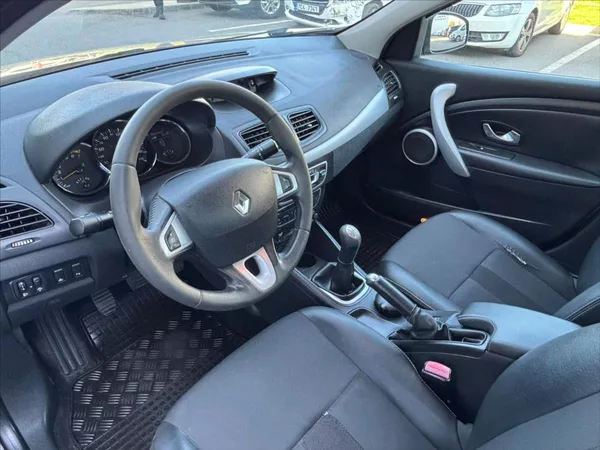 Renault Fluence 1,6 16V - foto 16