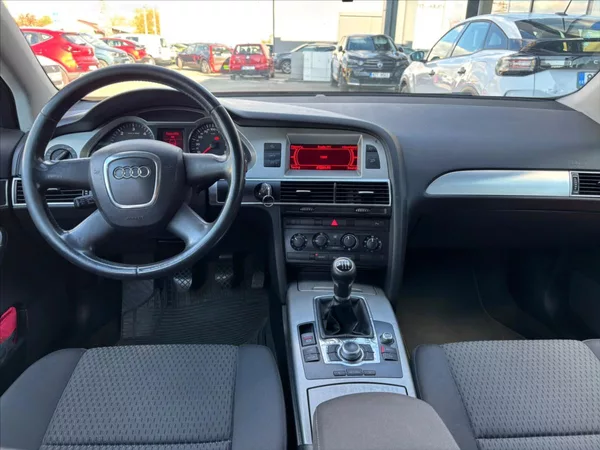 Audi A6 Avant 2,0 TDI - foto 12