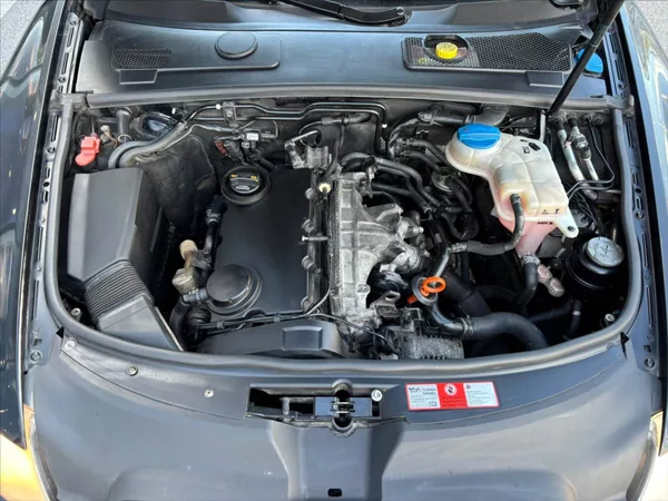 Audi A6 Avant 2,0 TDI - foto 9
