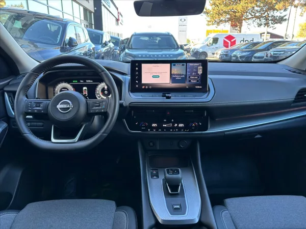 Nissan Qashqai 1,3 DIG-T X-Tronic N-Connecta - foto 12
