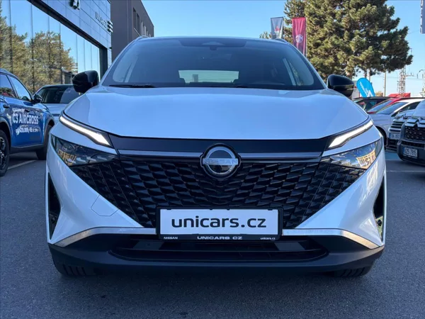 Nissan Qashqai 1,3 DIG-T X-Tronic N-Connecta - foto 2