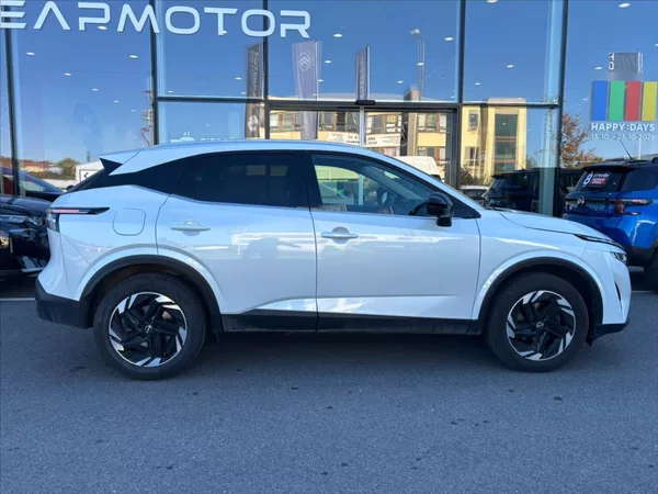 Nissan Qashqai 1,3 DIG-T X-Tronic N-Connecta - foto 7