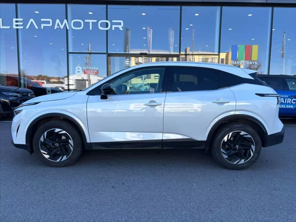 Nissan Qashqai 1,3 DIG-T X-Tronic N-Connecta - foto 8