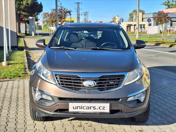 Kia Sportage 2,0 CRDI Comfort Plus 4X4 CZ - foto 2