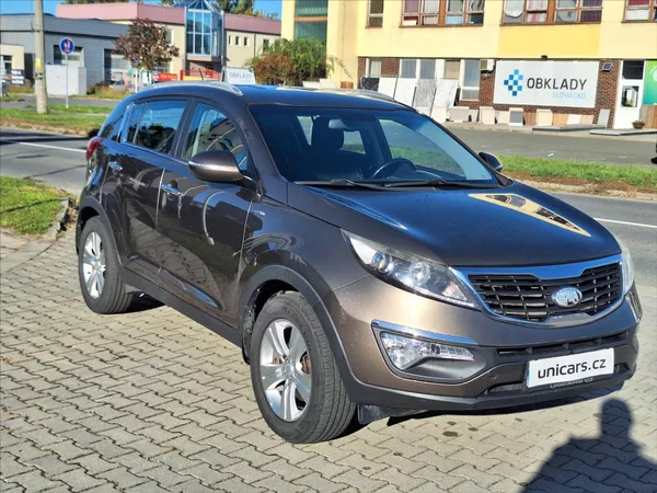 Kia Sportage 2,0 CRDI Comfort Plus 4X4 CZ - foto 3