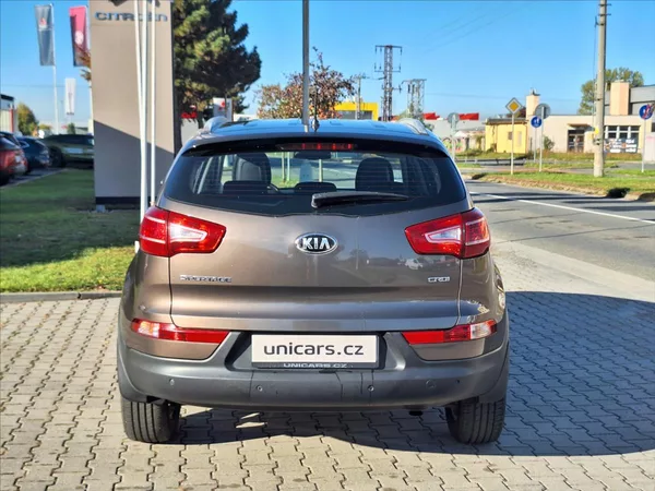 Kia Sportage 2,0 CRDI Comfort Plus 4X4 CZ - foto 5