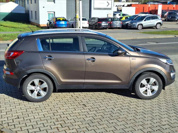 Kia Sportage 2,0 CRDI Comfort Plus 4X4 CZ - foto 7