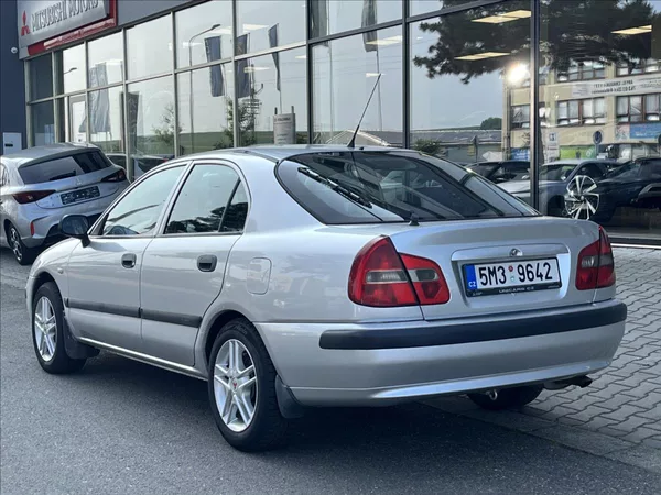 Mitsubishi Carisma 1,9 D Klimatizace - foto 7