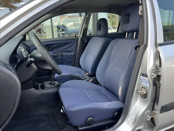 Mitsubishi Carisma 1,9 D Klimatizace - foto 9