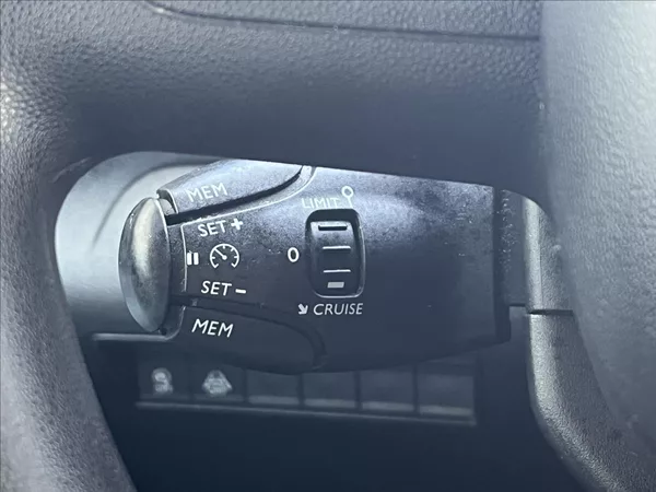 Citroën Berlingo 1,2 PT MAN6 LIVE - foto 14