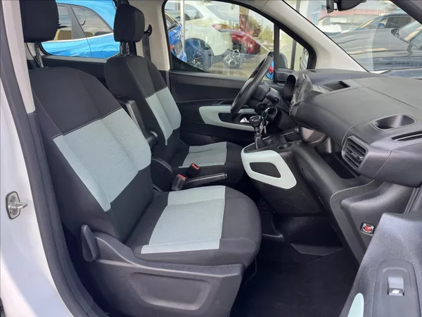 Citroën Berlingo 1,2 PT MAN6 LIVE - foto 16
