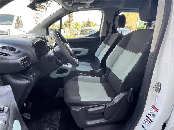 Citroën Berlingo 1,2 PT MAN6 LIVE - foto 9