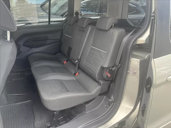 Ford Tourneo Connect 1,5 TDCi - foto 17