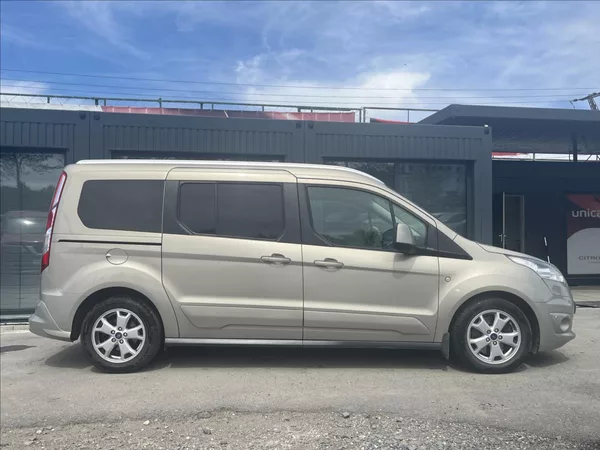 Ford Tourneo Connect 1,5 TDCi - foto 4