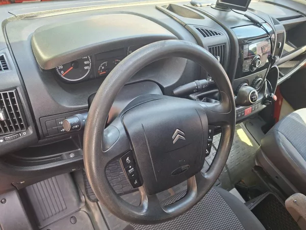 Citroën Jumper 3.0MJET 130kW -OBYTNÁ VESTAVBA - foto 9