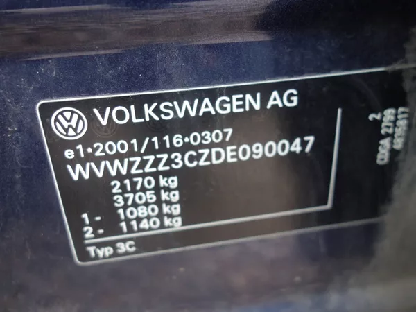Volkswagen Passat 1.4TSI 110kW DSG E-FUEL - foto 26
