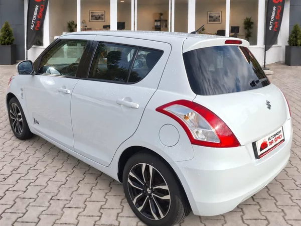 Suzuki Swift 1.2i 69kW X-TRA - foto 6