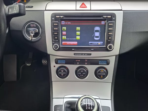 Volkswagen Passat 2.0TDI 103kW 6M -KAMERA-T.ZAŘ. - foto 14