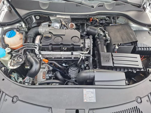 Volkswagen Passat 2.0TDI 103kW 6M -KAMERA-T.ZAŘ. - foto 21