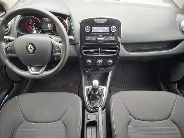Renault Clio GT 1.2i 54kW LIMITED - foto 11