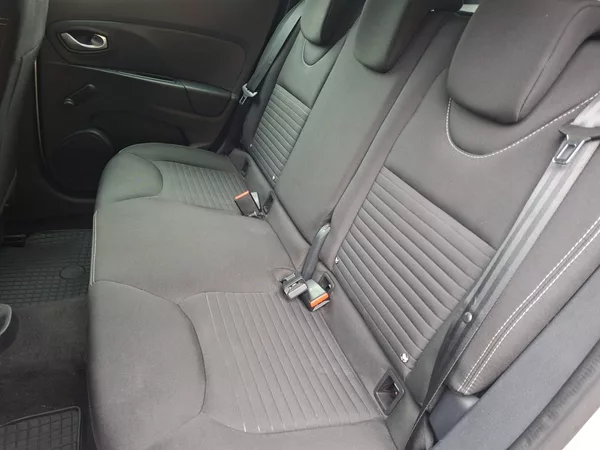 Renault Clio GT 1.2i 54kW LIMITED - foto 21