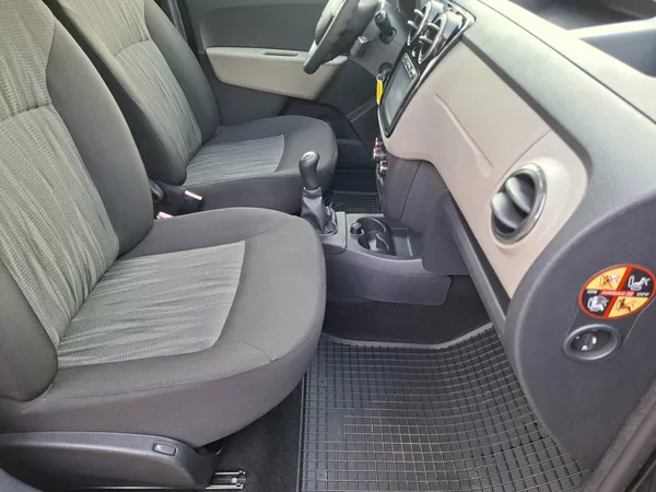 Dacia Dokker 1.2i 85kW -TAŽ.ZAŘ.-SENZORY - foto 21