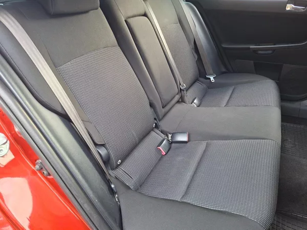 Mitsubishi Lancer 1.8i 105kW - foto 19