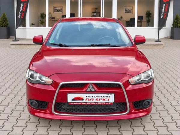 Mitsubishi Lancer 1.8i 105kW - foto 3