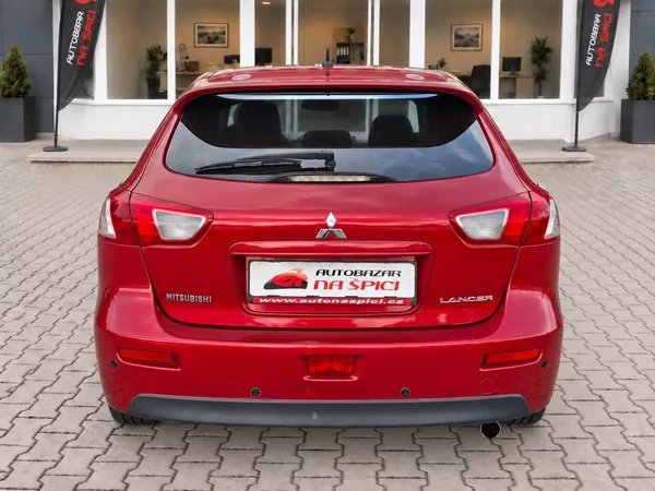 Mitsubishi Lancer 1.8i 105kW - foto 7