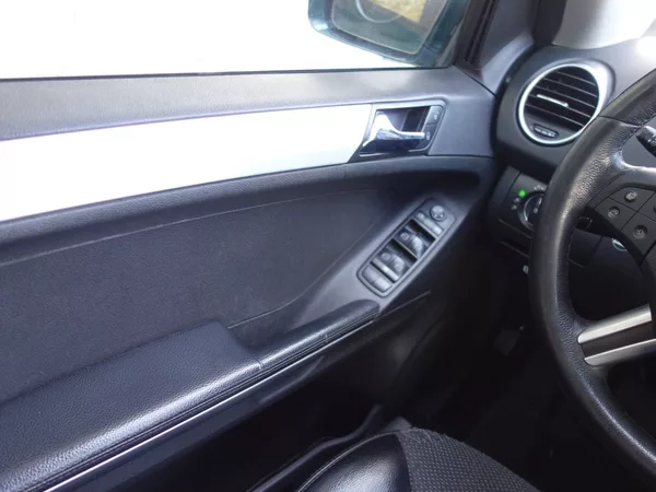 Mercedes-Benz Třídy M ML 320CDI 165kW 4MATIC - foto 10