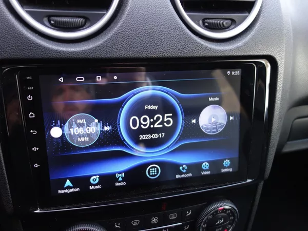 Mercedes-Benz Třídy M ML 320CDI 165kW 4MATIC - foto 15