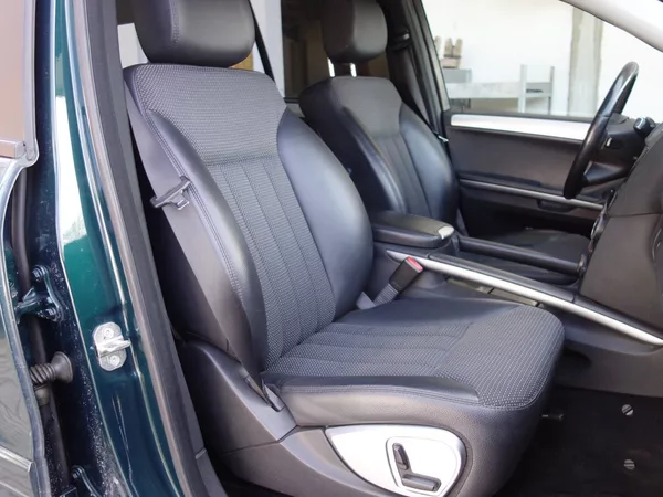 Mercedes-Benz Třídy M ML 320CDI 165kW 4MATIC - foto 18