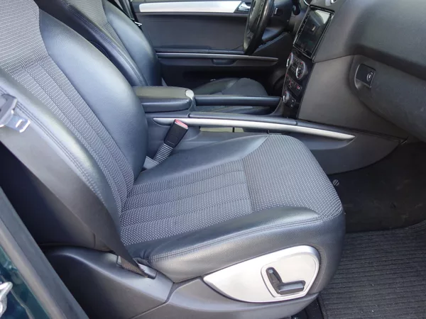 Mercedes-Benz Třídy M ML 320CDI 165kW 4MATIC - foto 20