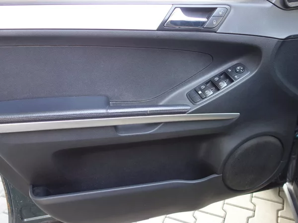 Mercedes-Benz Třídy M ML 320CDI 165kW 4MATIC - foto 22