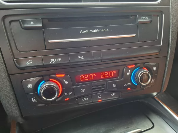 Audi Q5 2.0TDI 125kW S-LINE QUATTRO - foto 16