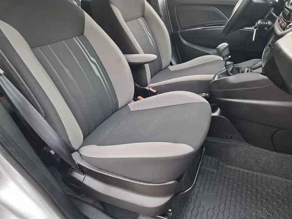 Fiat Dobló 1.6M-JET 77kW -1.MAJ.-DPH - foto 18