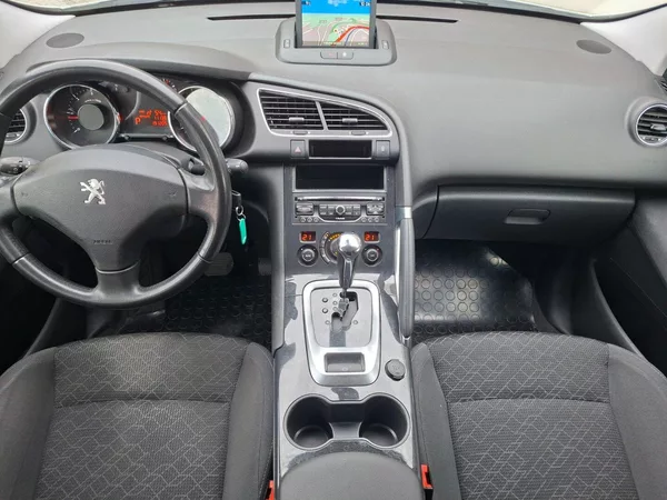 Peugeot 3008 1.6HDI 80kW AUT -SERVISOVÁNO! - foto 11