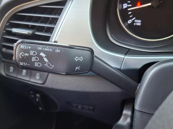 Škoda Fabia 1.2TSI 66kW -1.MAJITEL - foto 16
