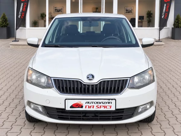 Škoda Fabia 1.2TSI 66kW -1.MAJITEL - foto 3
