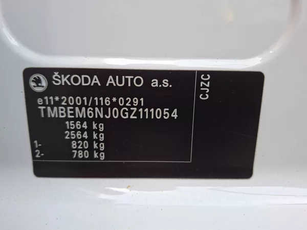 Škoda Fabia 1.2TSI 66kW -1.MAJITEL - foto 33