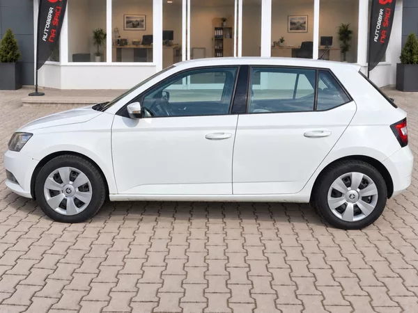 Škoda Fabia 1.2TSI 66kW -1.MAJITEL - foto 5