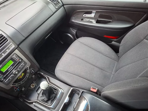 SsangYong Rexton RX200E-XDI 114kW 6MAN -TAŽ.ZAŘ - foto 14