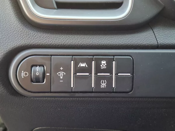 Kia Ceed 1.5T-GDI 118kW -1.MAJITEL - foto 17