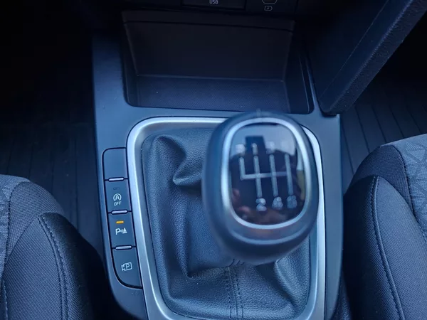 Kia Ceed 1.5T-GDI 118kW -1.MAJITEL - foto 18