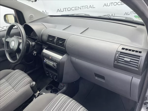 Volkswagen Fox 1,4 Basis75 55kw servis - foto 16