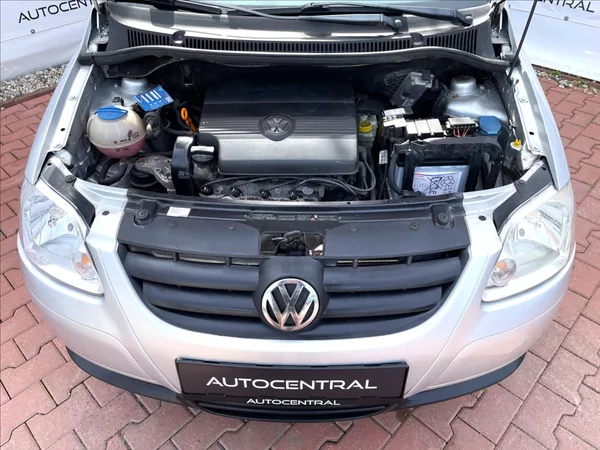 Volkswagen Fox 1,4 Basis75 55kw servis - foto 8